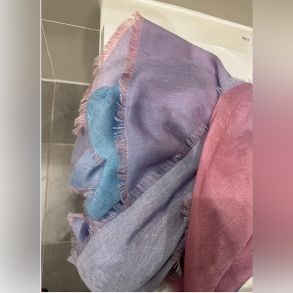 ***SOLD*** Louis Vuitton X Alex Israel Pink Blue Ombré Gradient Shawl - Picture 2 of 6